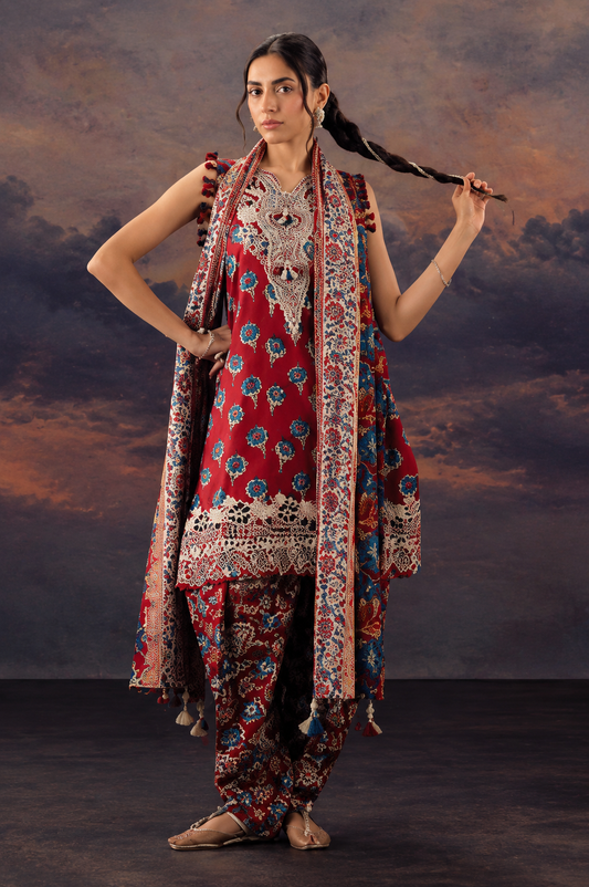 Nishat Unstitched Printed Lawn 3pc